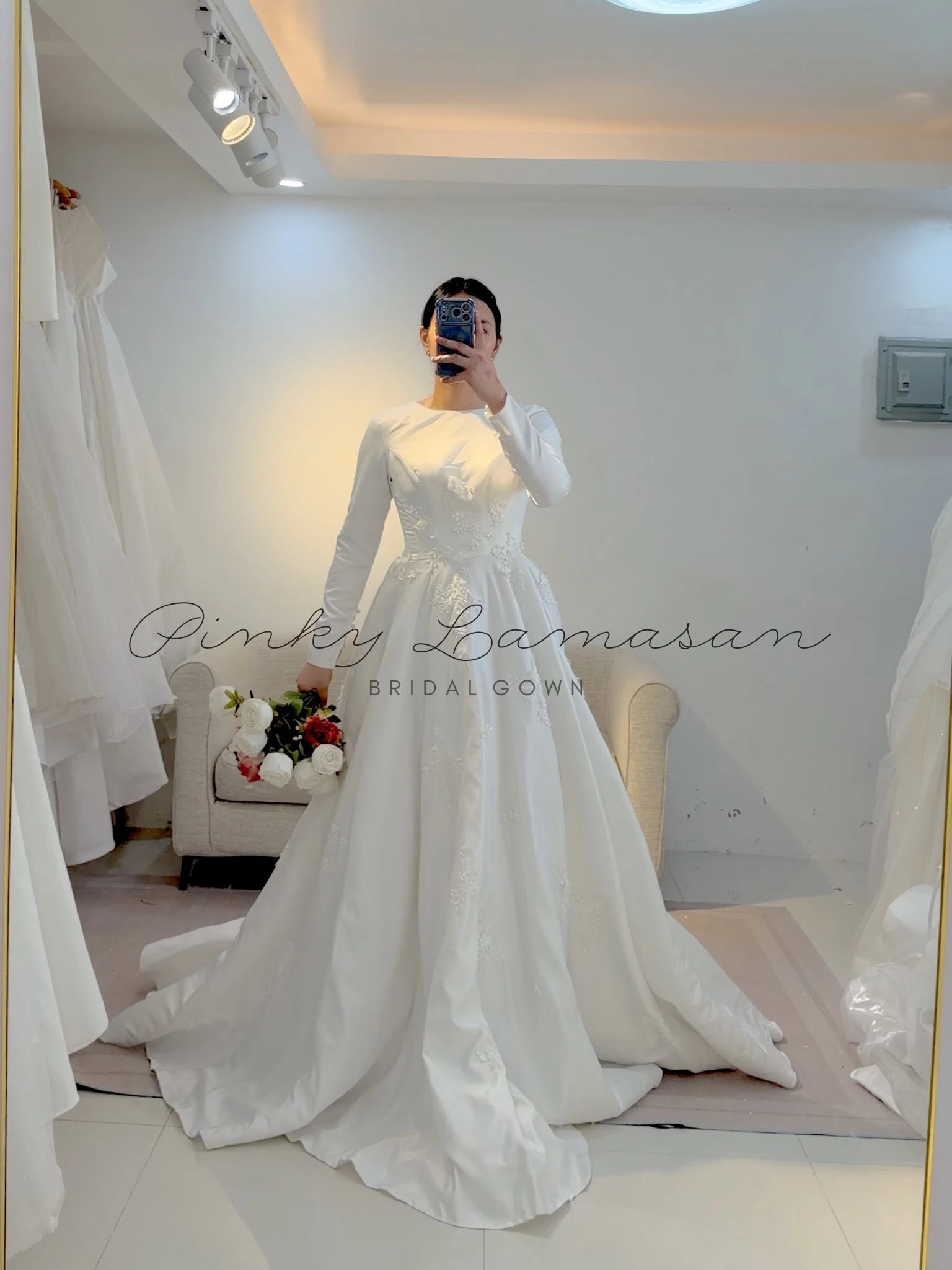 Code: APR32 from Ready-To-Wear Collections